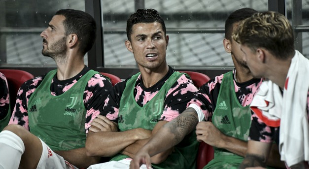 Kártérítés a szurkolóknak, mert Ronaldo elbliccelt egy barátságos meccset