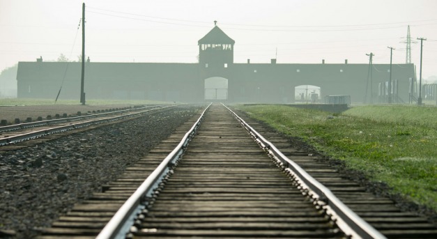 Egy napló, melynek minden sora Auschwitzban íródott