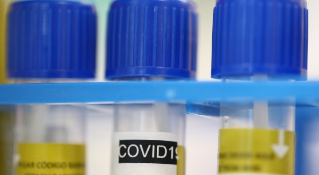 Versenyfutás a COVID 19 elleni gyógyszerért