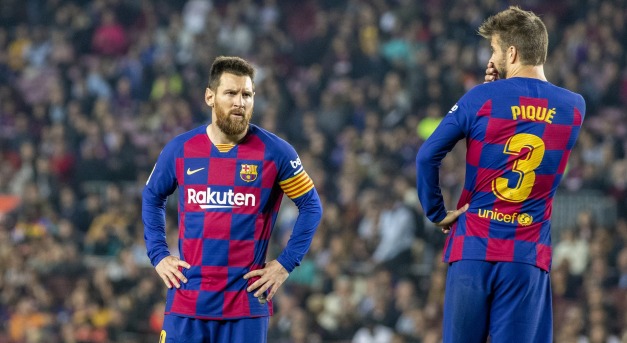 Beleegyeztek a Barcelona-játékosok a fizetéscsökkentésbe
