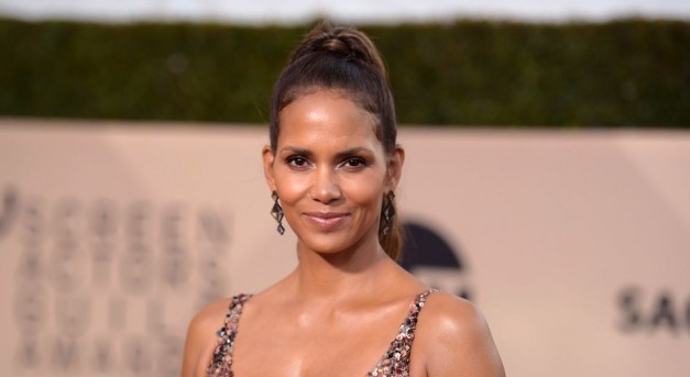 Halle Berry bocsánatot kért