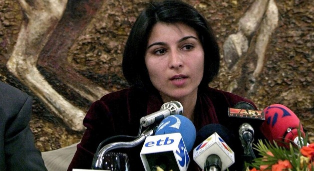 Fegyveresek tüzet nyitottak, és meglőtték Afganisztán első női rendezőjét
