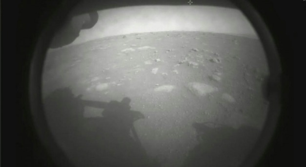 Sikeres landolás a Marson, az ősi élet nyomait kutatják