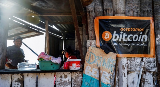 Az IMF aggódik, Salvadorban hivatalos fizetőeszközzé vált a bitcoin
