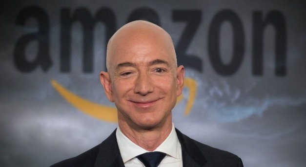 Jeff Bezos 197 milliárd dollárral köszön le