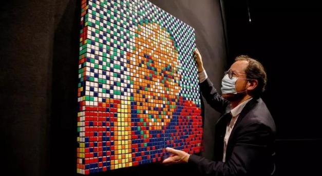 „Rubik Dalai Láma”