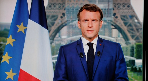 A francia elnök rendkívüli ülésre hívta össze a védelmi kabinetjét a Pegasus-ügy miatt