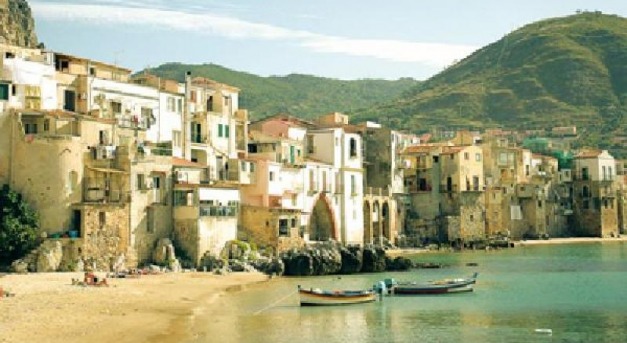Szicília egy részén három évig nem lehet keresztszülőket felkérni
