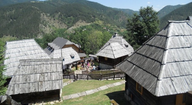 Egy apró szerbiai települést beválasztottak az év üdülőfalvai közé