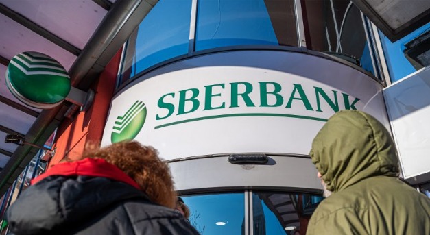 A Sberbankon keresztül folyt a pénz Paksra