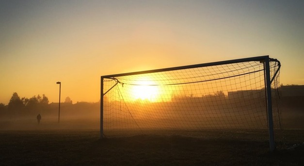 Hihetetlen történet a legnagyobb focistáról...