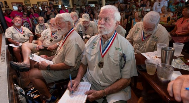 Hemingway kedvenc bárjában megmérettek a hasonmások