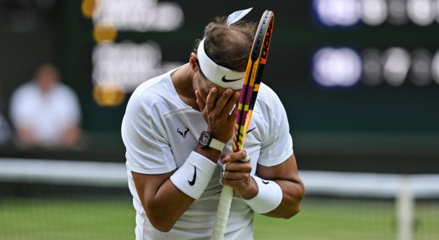 Rafael Nadal visszalépett a wimbledoni elődöntőtől