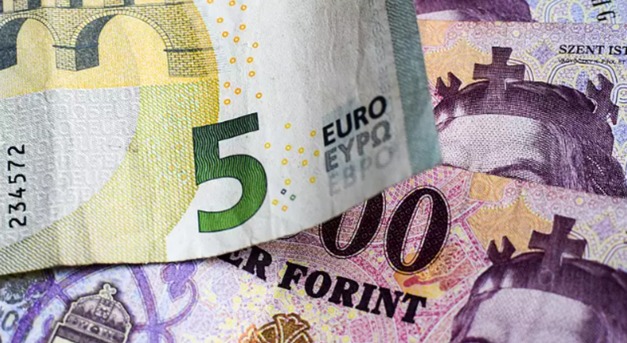 Soha nem látott szinten az euró a forinttal szemben