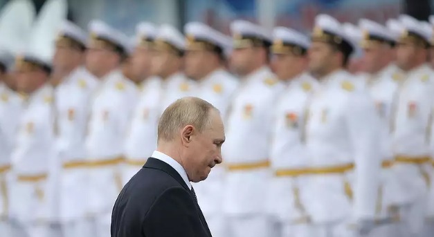 Putyin mozgósít, és furcsamód haláloznak el tanácsadói