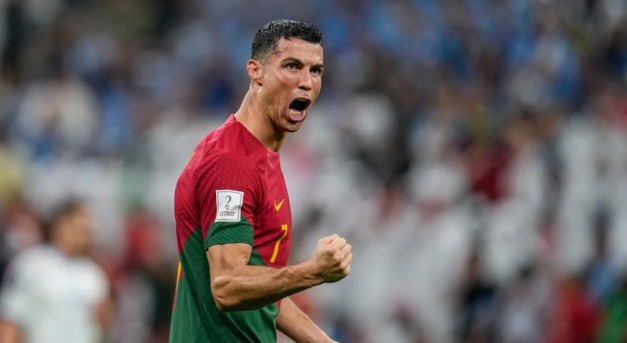 Ronaldo aláírta az átigazolását