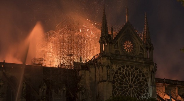 Helyreállítják a Notre Dame leégett huszártornyát