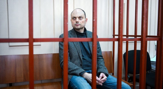 Kétszer sem sikerült méreggel megölni Putyin kritikusát, most 25 év börtönre ítélték