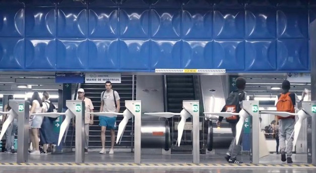 Az utasok termelnek áramot a párizsi metróban