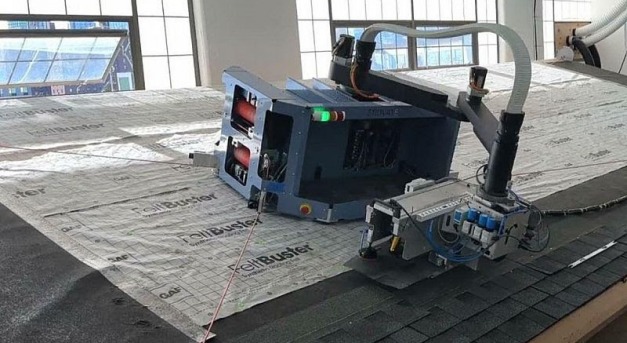 Tetőfedő robot segíti a veszélyes munkát végzőket