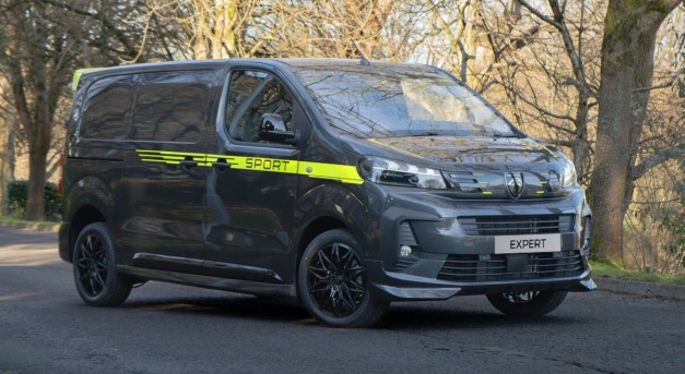 Furgonból faragott sportautót a Peugeot