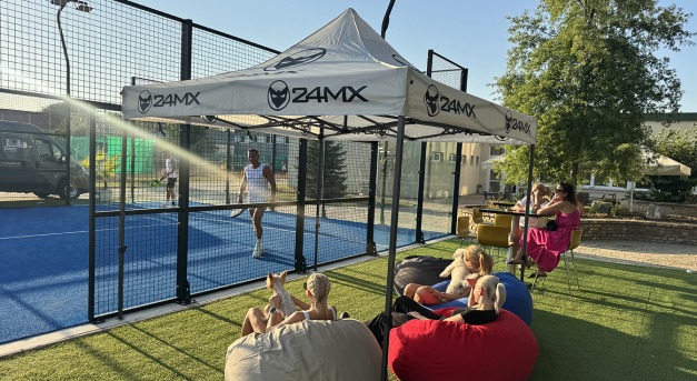 Padel Club Szekszárd – sportpályák, modern büfé, épülő klubhelyiség