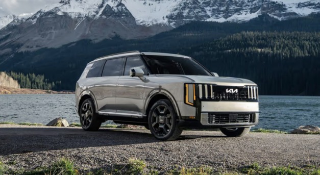 Hibrid hajtással érkezik a jövő évi modell