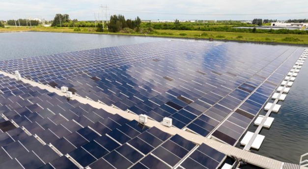 Lebegő napelem: energia és öntözővíz